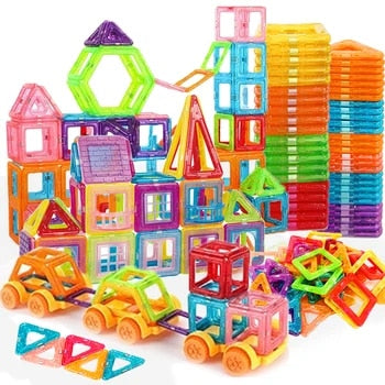 Educational magnetic construction blocks for boys and girls aged 3+.